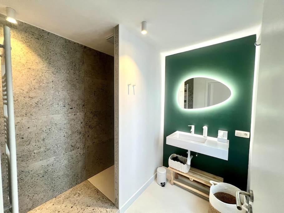 Duplex Chic Et Spacieux - Hypercentre 리에주 외부 사진